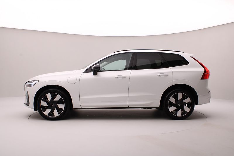 Volvo XC60 T8 AWD DARK PLUS REZERVACE - fotka 8 z 46