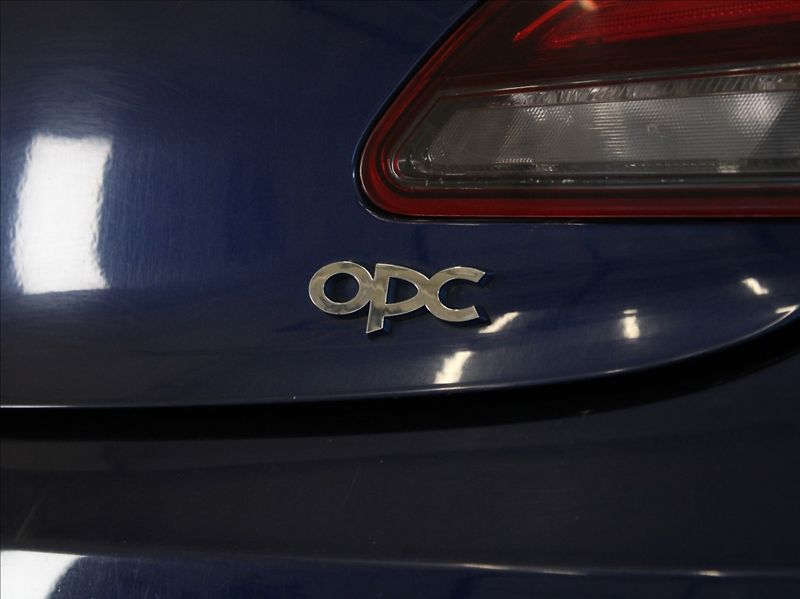 Opel Astra 2,0 Turbo 280koní OPC Infinity - fotka 24 z 25