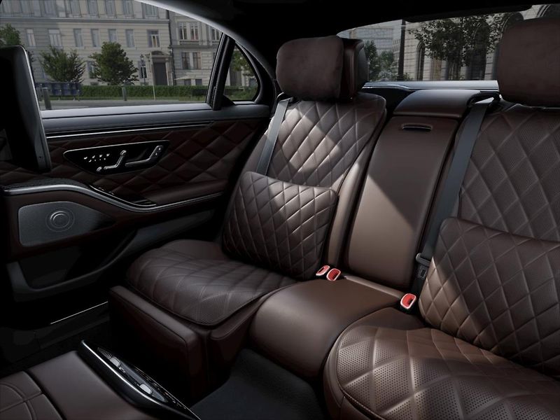 Mercedes-Benz Třídy S (2026) 3.0 S 450 d 4MATIC L - fotka 8 z 9