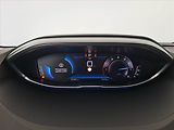 Peugeot 3008 (2023) Allure Pack 1.2 PureTech - náhled 11