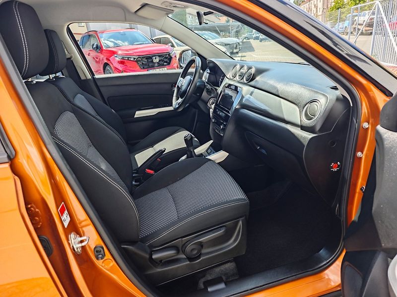 Suzuki Vitara (2016) 1.6 VVT Digiklima Kamera - fotka 11 z 40