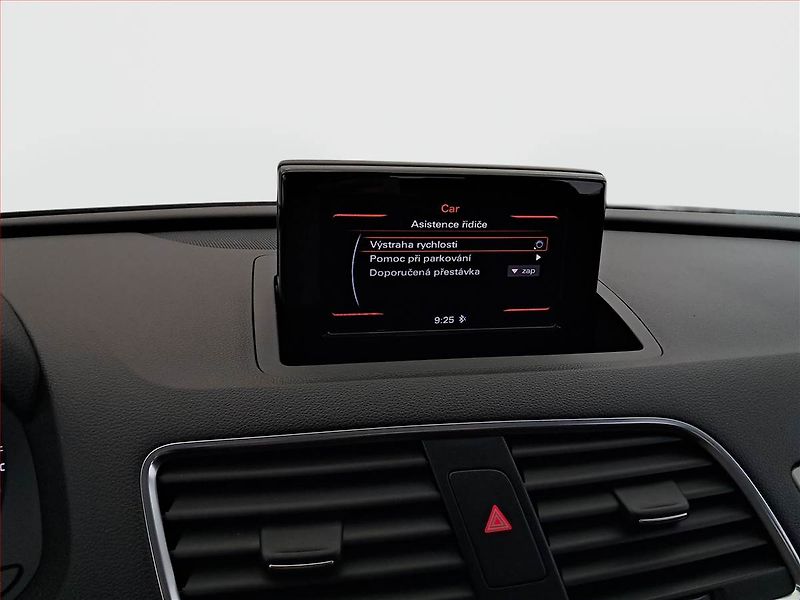 Audi Q3 (2012) 2.0 TDI, 4X4, Automat - fotka 19 z 24