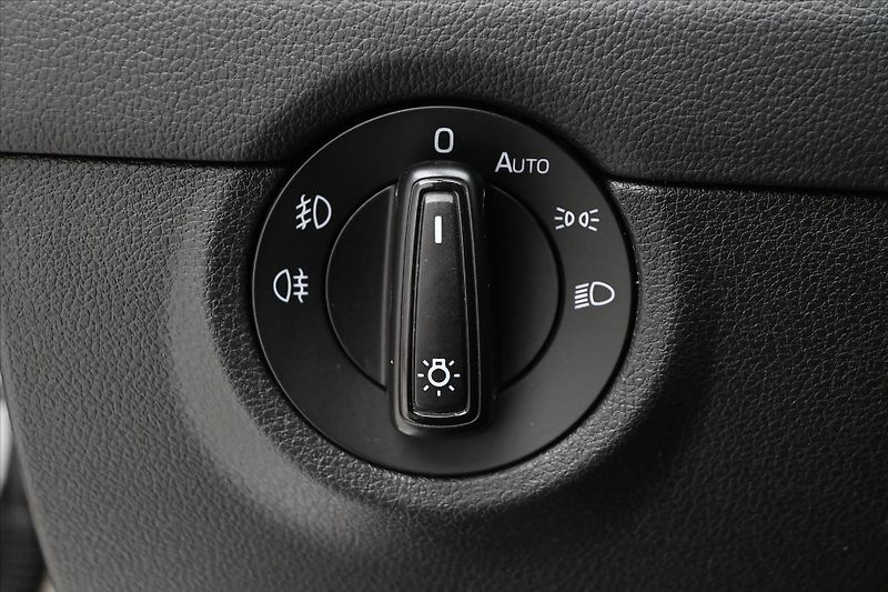 Škoda Octavia 2,0 TDI 135kW RS Záruka až 5 l - fotka 25 z 30