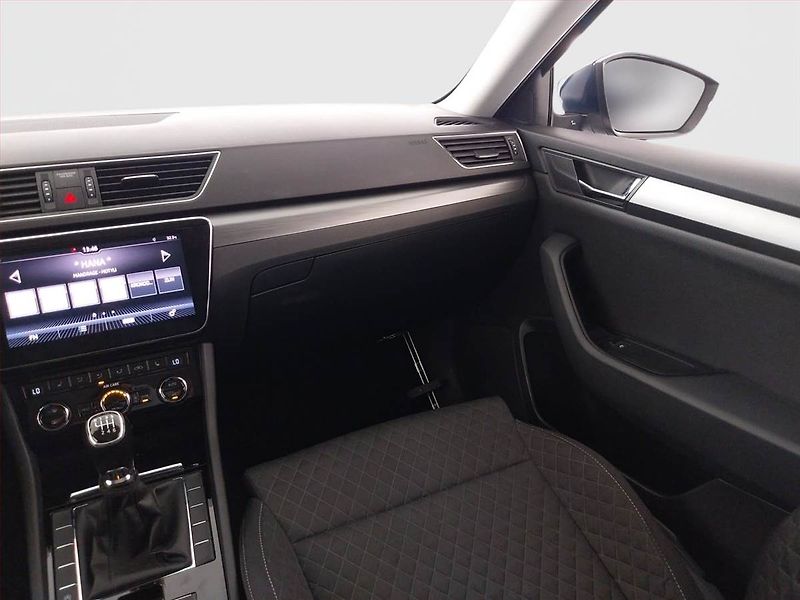Škoda Superb (2017) Ambition 1.6 TDI, Navi, Xenony - fotka 8 z 23