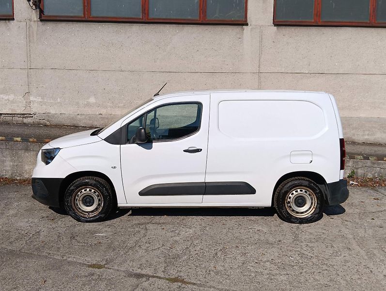 Opel Combo (2022) 1.5 D/75 kW, pojízdná dílna, - fotka 2 z 33