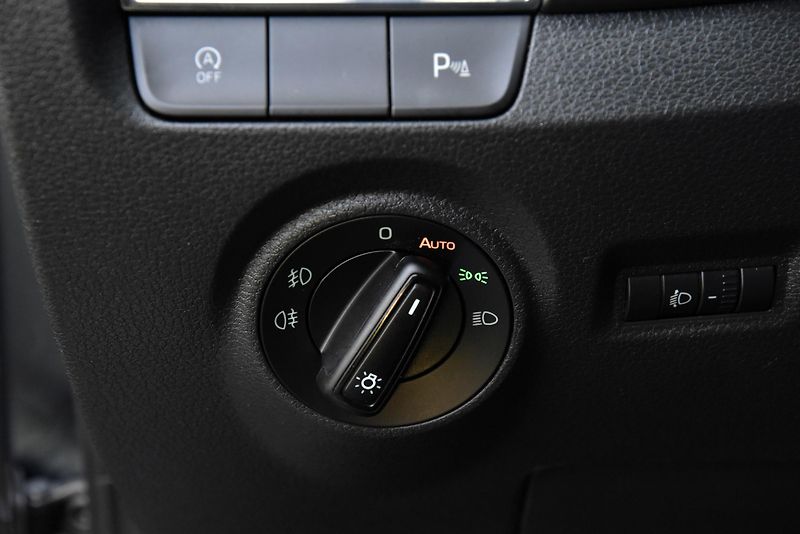 Škoda Fabia 1.2 TSi 6st STYLE,KLIMA,VÝHŘEV - fotka 11 z 50