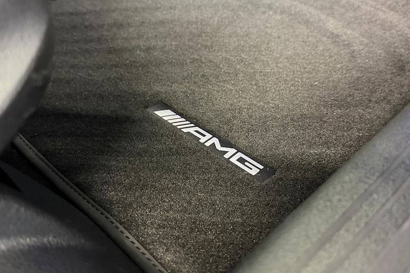 Mercedes-Benz GLA (2021) GLA 220d 4Matic AMG Line - fotka 51 z 121