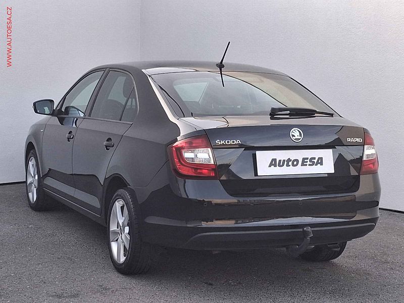 Škoda Rapid (2018) 1.0 TSi, Clever, TZ, bixenon - fotka 6 z 17