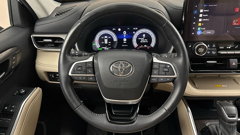 Toyota Highlander 2.5 Hybrid AUT 4x4 Prestige - fotka 9 z 33