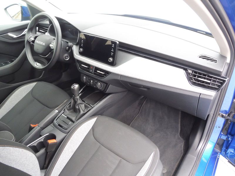 Škoda Kamiq (2025) Selection 1,0 TSI 85kW - fotka 8 z 26