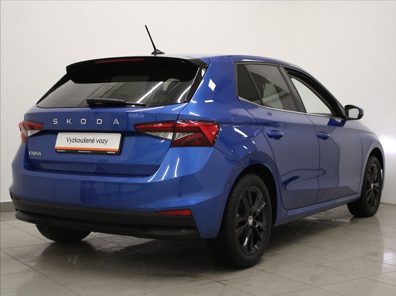 Škoda Fabia 1,0 TSi 85kW Selection 5L.Zár - fotka 3 z 22