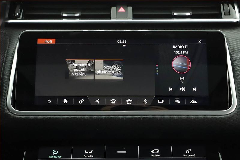 Land Rover Range Rover Velar (2018) D240 - fotka 18 z 20