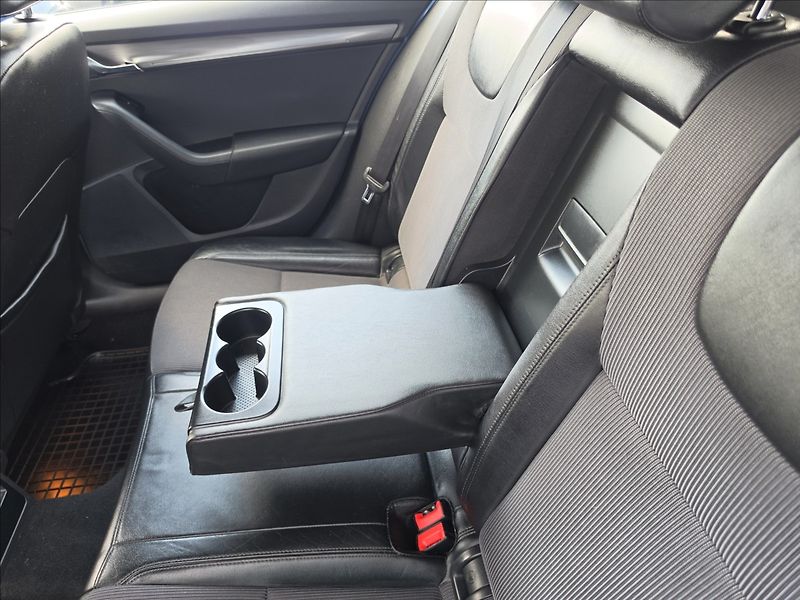 Škoda Octavia 1,4 TSi 110KW Style+ ALU TZ - fotka 27 z 45