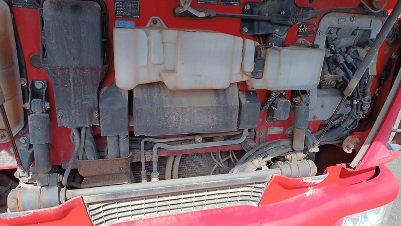 Iveco Eurocargo ML120E25 valník+plachta+čelo - fotka 16 z 17