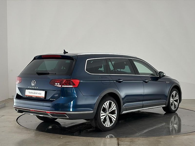 Volkswagen Passat Alltrack 4MOT DSG - fotka 2 z 31