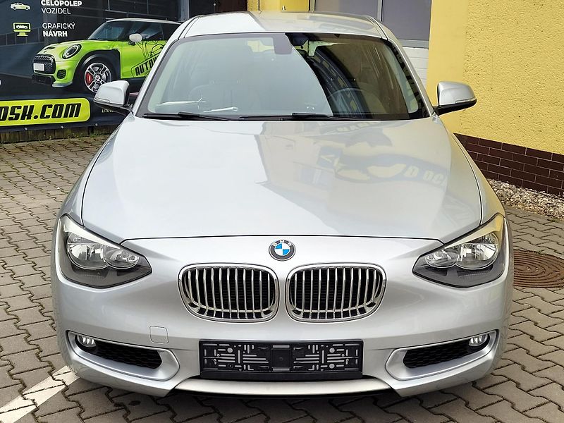 BMW Řada 1 2,0 d 105kW Urban Line SERV.KN - fotka 2 z 43
