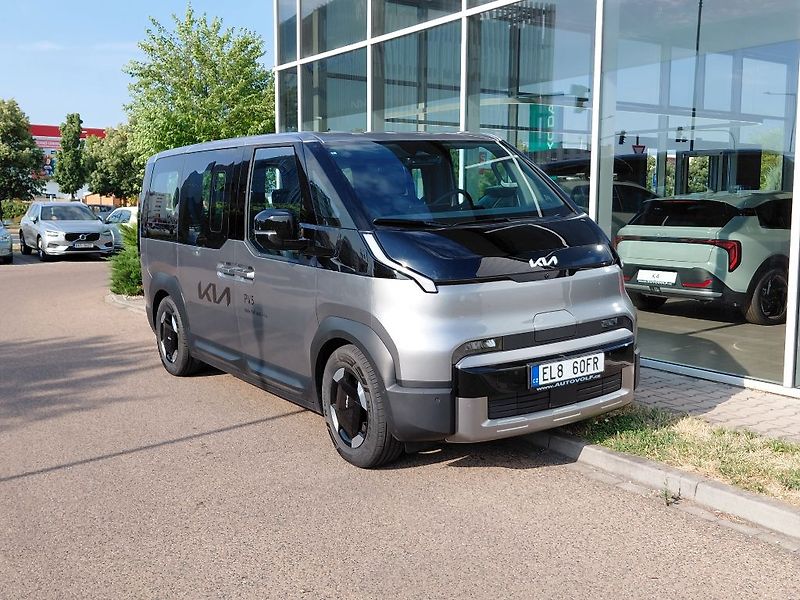 Kia PV5 Elite elektromotor 120kW - fotka 10 z 12