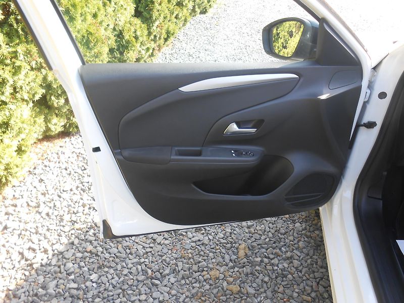 Opel Corsa 1.5CDTi,FULL LED,92000Km - fotka 23 z 38