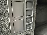 Land Rover Discovery 3,0 TDV6 SE - náhled 27