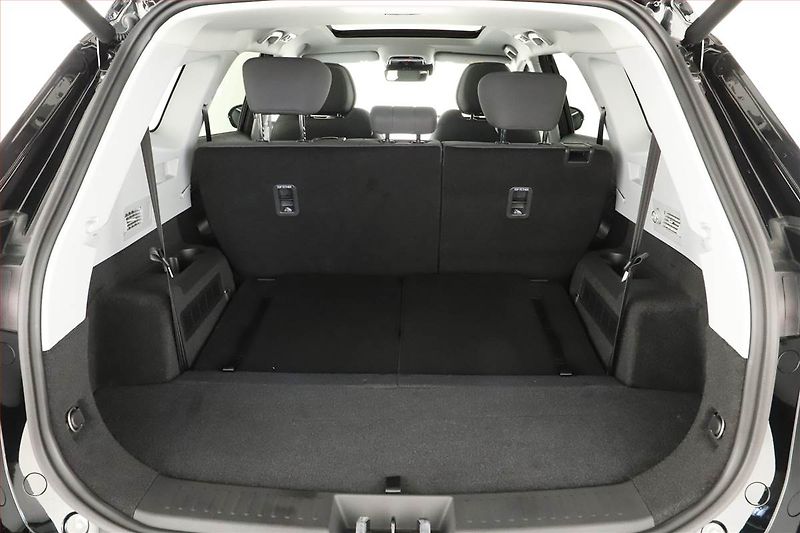 Chery Tiggo 8 (2026) 1.6 TGDI, UNIQUE, Ad. tempomat - fotka 10 z 19
