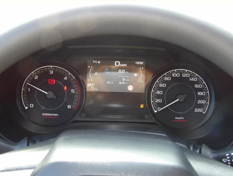 Isuzu D-Max (2026) L 2.2L 163K 4x4 6st MT - fotka 17 z 30