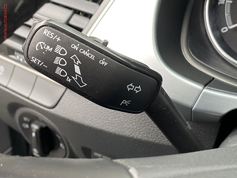 Škoda Fabia (2019) 1.0 TSi, Ambition, navi - fotka 13 z 18