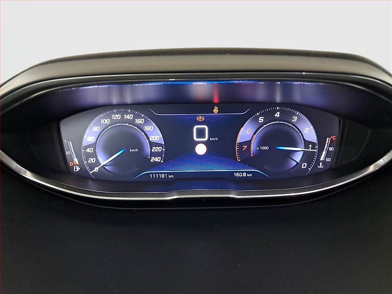 Peugeot 3008 (2017) 1.2 PureTech, Navi, Tempomat - fotka 11 z 17