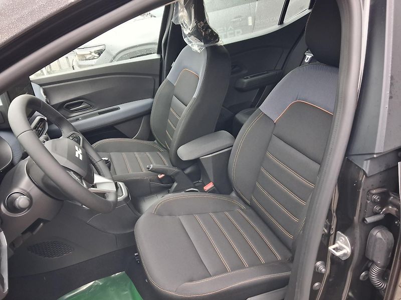 Dacia Sandero (2026) Stepway Expression Eco-G 120 - fotka 20 z 32
