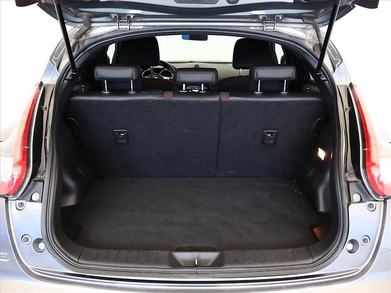 Nissan Juke (2017) 1.2 DIG-T, Navi, Tempomat - fotka 12 z 18