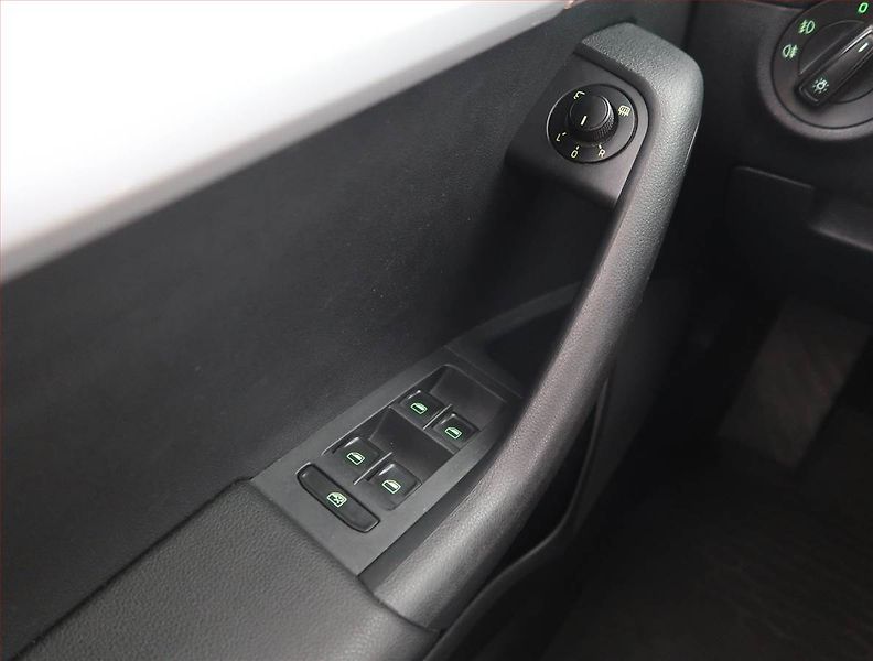 Škoda Octavia (2013) 1.6 TDI, Automat, Serv.kniha - fotka 15 z 15