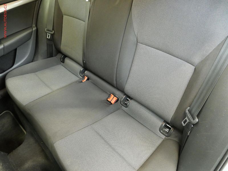Škoda Octavia (2015) 1.6 TDi, Klima - fotka 10 z 16