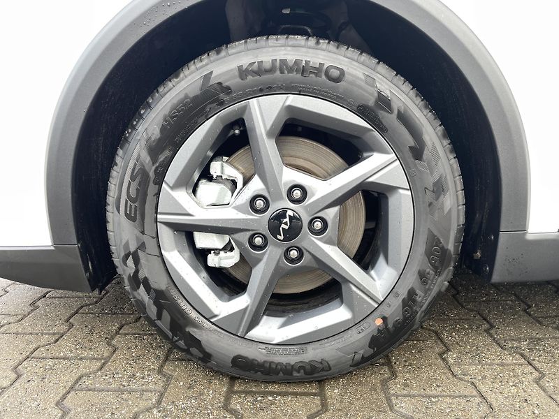 Kia K4 (2026) 1.6T-GDi 7DCT SPIN 110kW - fotka 29 z 30