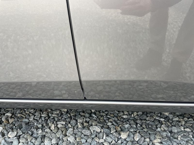 Toyota Auris 1.8i 16v HYBRID AUT NAVI CAM!! - fotka 22 z 166