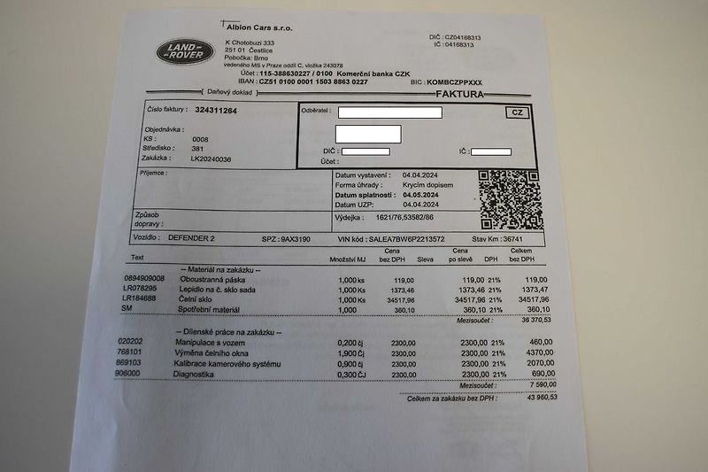 Land Rover Defender 110 D300 SE *ZÁRUKA*TAŽNÉ*ČR* - fotka 55 z 55