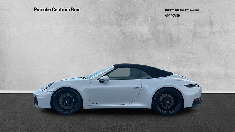 Porsche 911 (2026) Carrera 4 GTS Cabriolet - fotka 2 z 30
