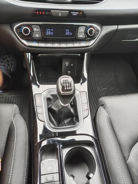 Hyundai i30 (2024) 1.0T-GDI Style, tažné, odp.DPH - fotka 14 z 19