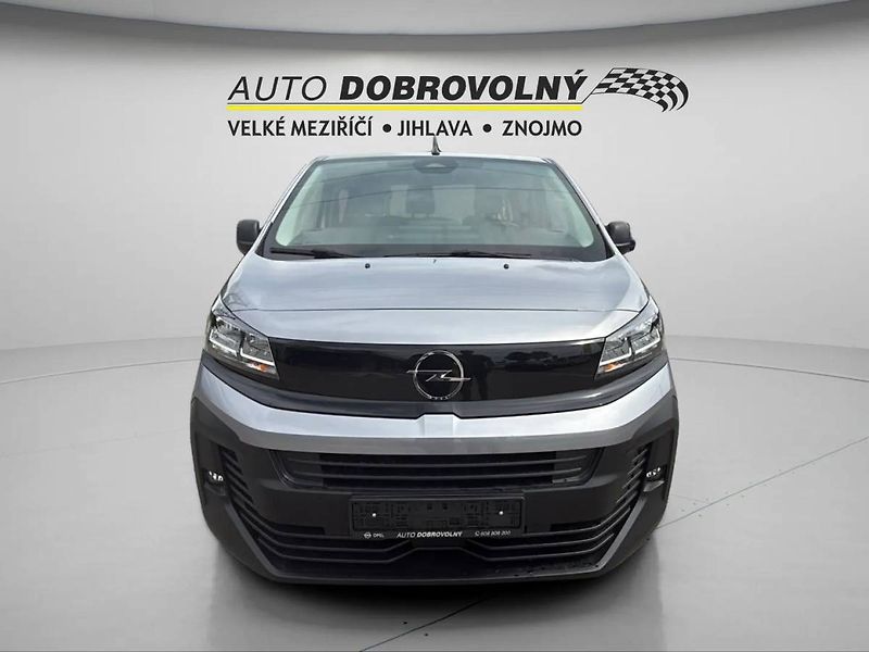 Opel Vivaro (2026) L2 (L) Combi 2.2 CDTi 180k AT8 - fotka 12 z 25