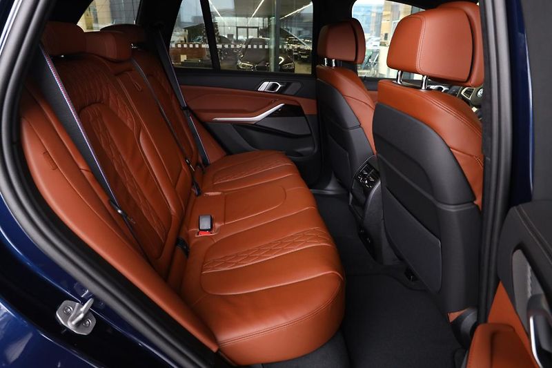 BMW X5 xDrive50e - fotka 6 z 18