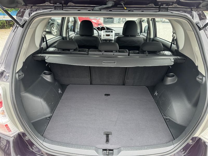 Toyota Verso (2010) 1.6VVTi,rezervace - fotka 26 z 39