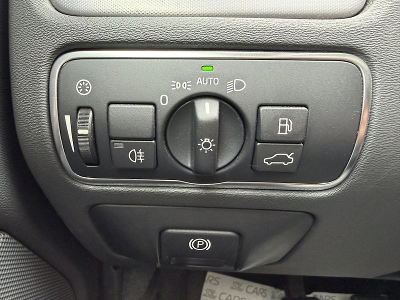 Volvo V70 2.0 D4 POLESTAR NAVI ROZVODY - fotka 15 z 46