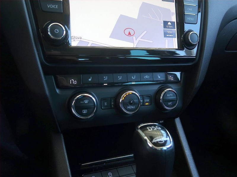 Škoda Octavia (2016) Laurin&Klement 2.0 TDI, 4X4 - fotka 12 z 18