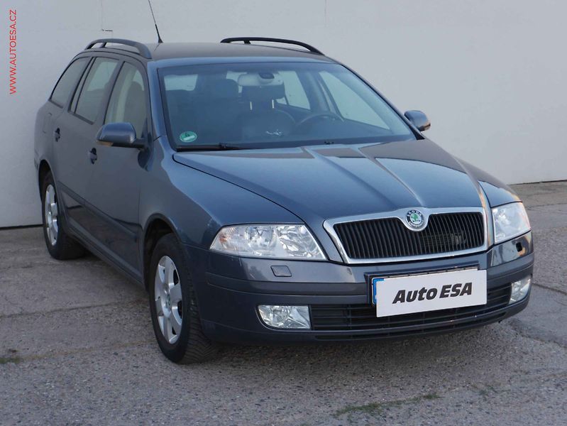 Škoda Octavia (2007) 2.0 TDi, AC, TZ, park.asist - fotografie inzerátu