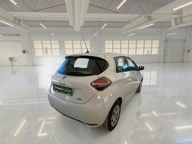Renault ZOE (2020) ZE50 52 kWh - fotka 2 z 8