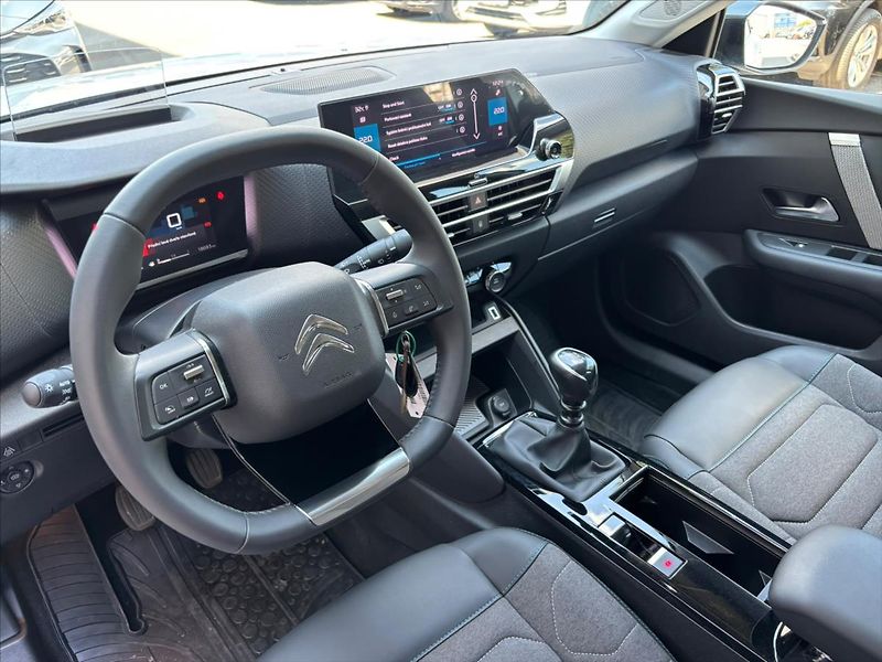 Citroën C4 1,2 PureTech  Feel Pack ZÁRUKA - fotka 16 z 23