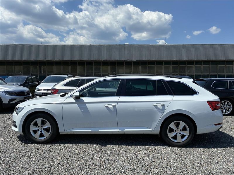 Škoda Superb 2,0 TAŽNÉ,WEBASTO,KAMERA 360 - fotografie inzerátu