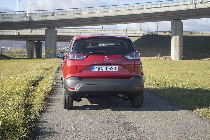 Crossland HIT představuje skvělou nabídku poměru cena-výkon.