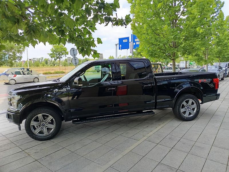 Ford F-150 Lariat FX4, u majitele - fotka 5 z 21