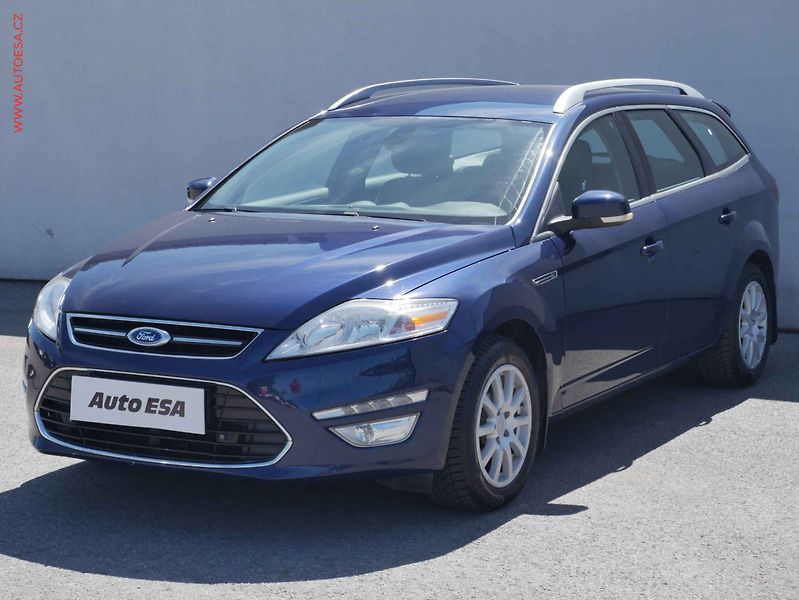 Ford Mondeo (2011) 2.0TDCi, AC, navi, kamera - fotka 3 z 15