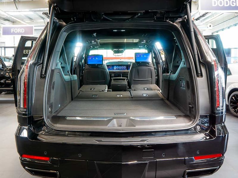 Cadillac Escalade (2026) 6.2 ESV Sport Platinum 2026 - fotka 8 z 46