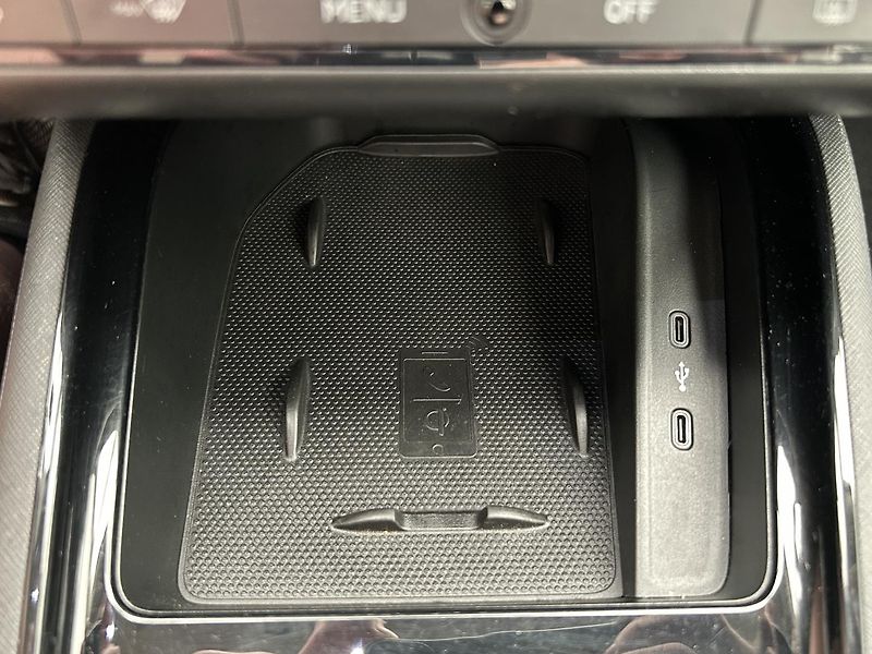 Škoda Kamiq 1.6 TDI Style - fotka 27 z 34